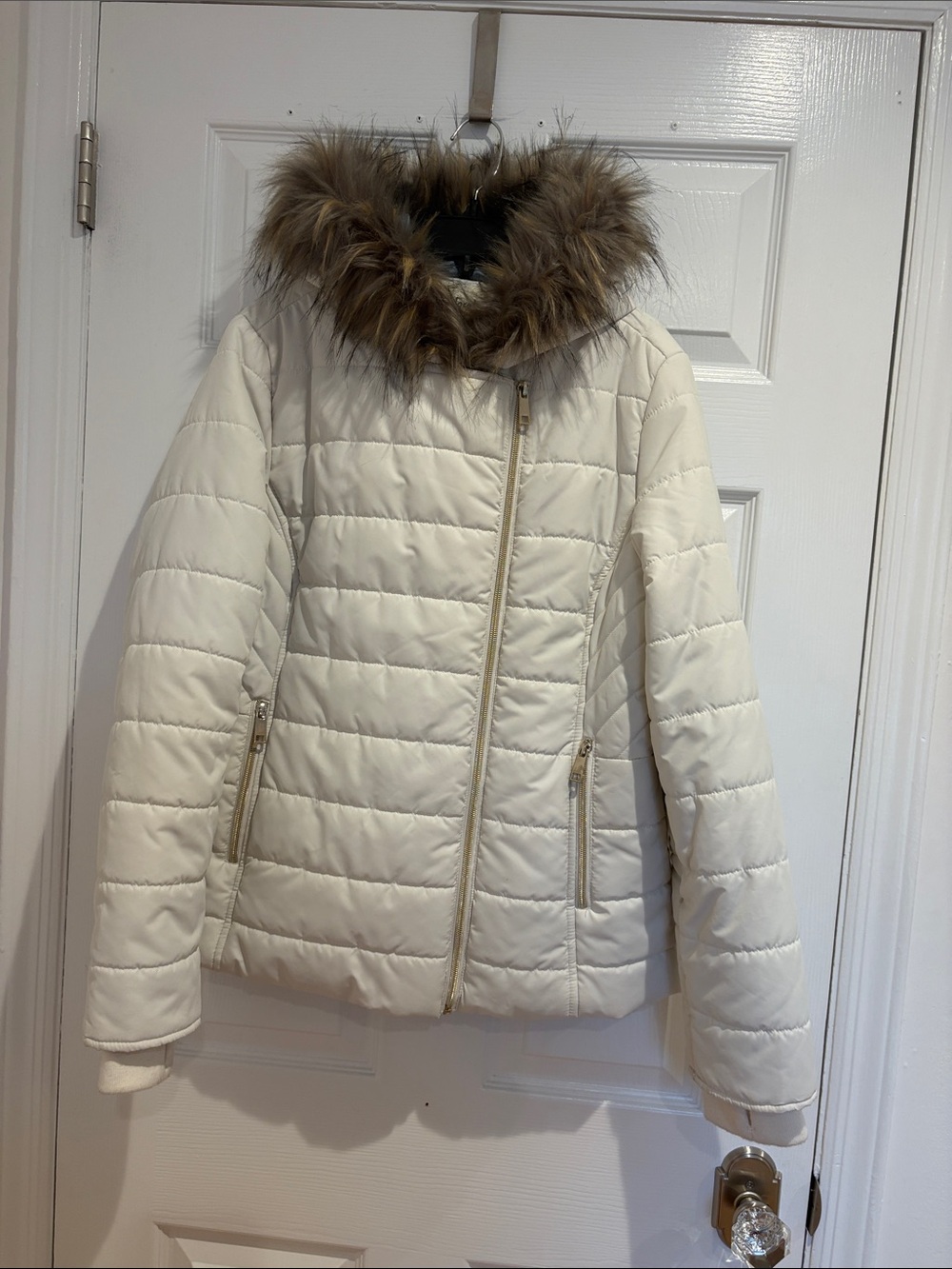 Women's Cream Quilted Puffer Jacket with Faux Fur Trim